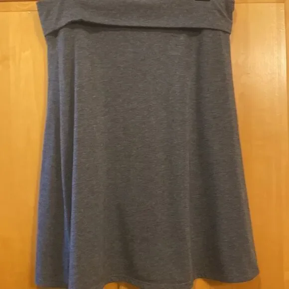 Old Navy charcoal gray fold waist casual skirt - Picture 3 of 3